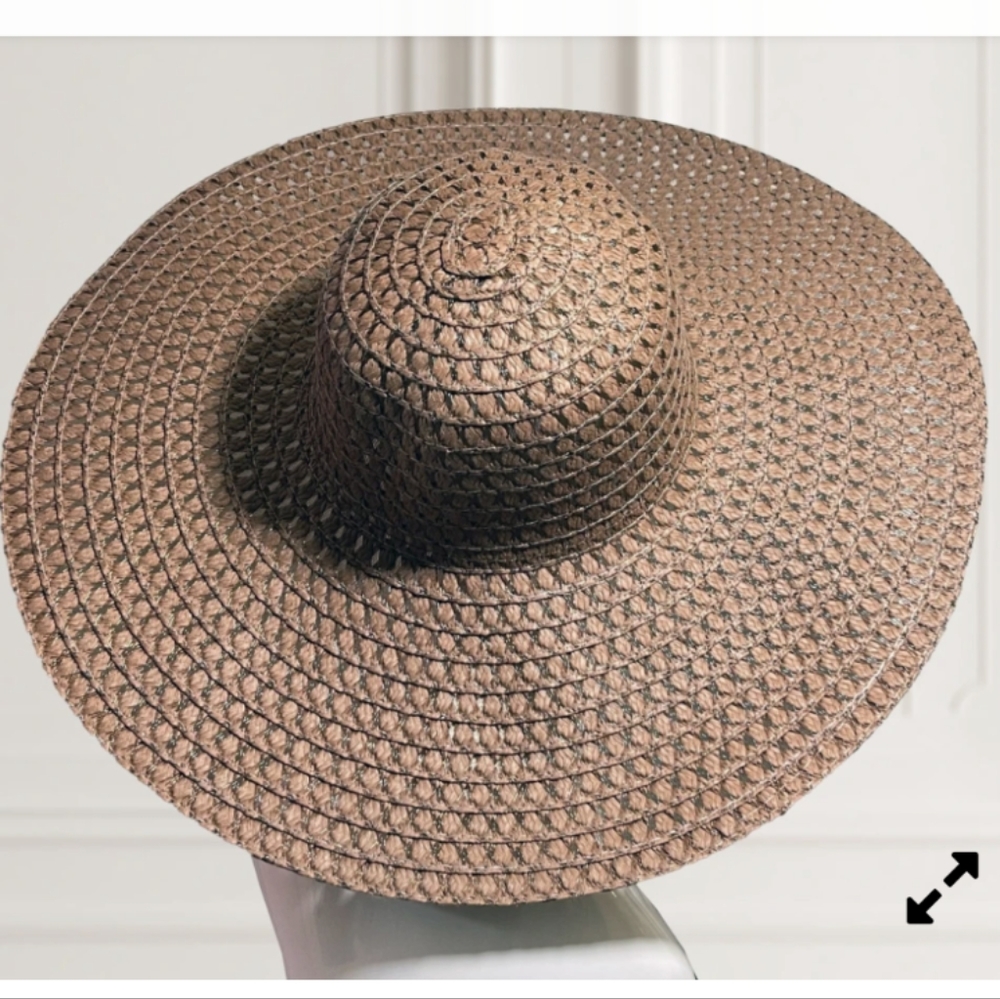 Wide Brim Beach Floppy Brown Straw Hat EUC